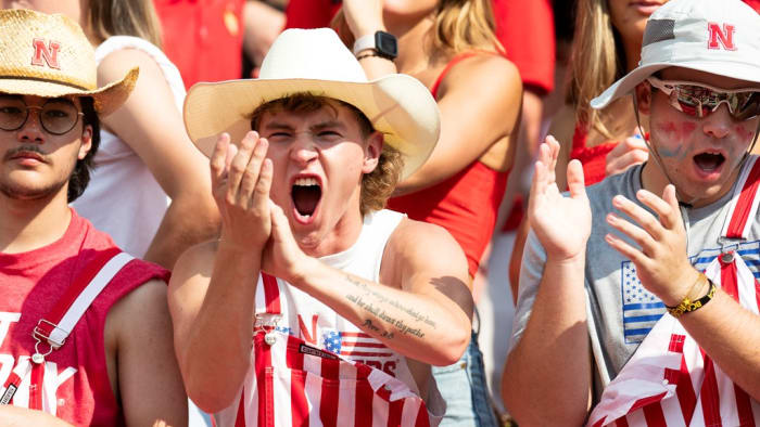 _big_FB_vs_Buffalo_SB023 Scott Bruhn